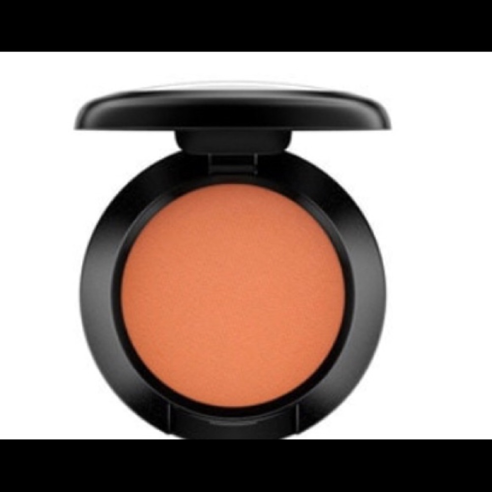 MAC Eyeshadow- Rule Matte